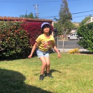 Meet your Posher, Tuyen